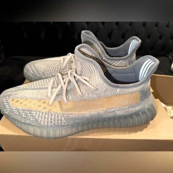 Yeezy boost 350 v2 brand new in box SOLD! - Picture 3 of 4